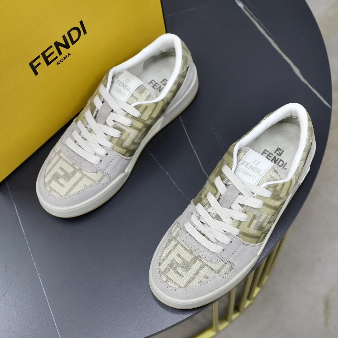 Ex-factory price: 580🔥Couple model (top original order) Brand: FENDI Size: 35-44 (customized for men 38 and 45) Grade: original order quality high version Material: imported original cowhide stitching➕ high-quality and comfortable lining original TPU lightweight non-slip outsole Style category: travel fashion casual shoes versatile trend